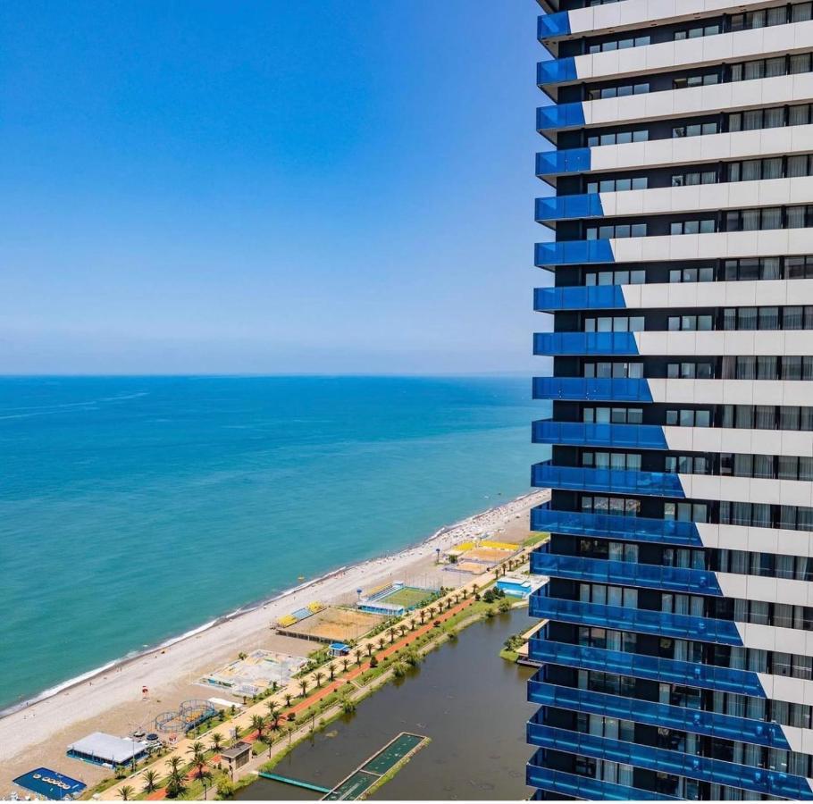 Orbi City Center Suite Μπατούμι Εξωτερικό φωτογραφία