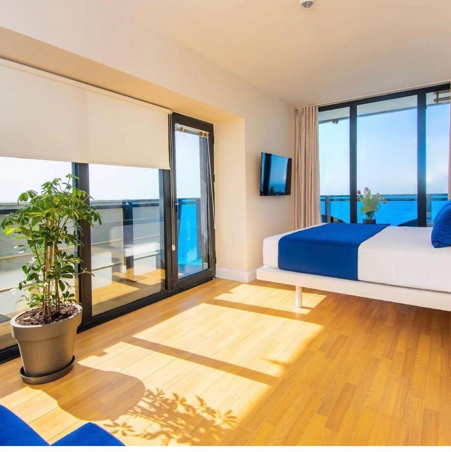 Orbi City Center Suite Μπατούμι Εξωτερικό φωτογραφία