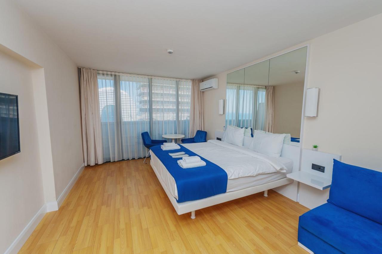 Orbi City Center Suite Μπατούμι Εξωτερικό φωτογραφία