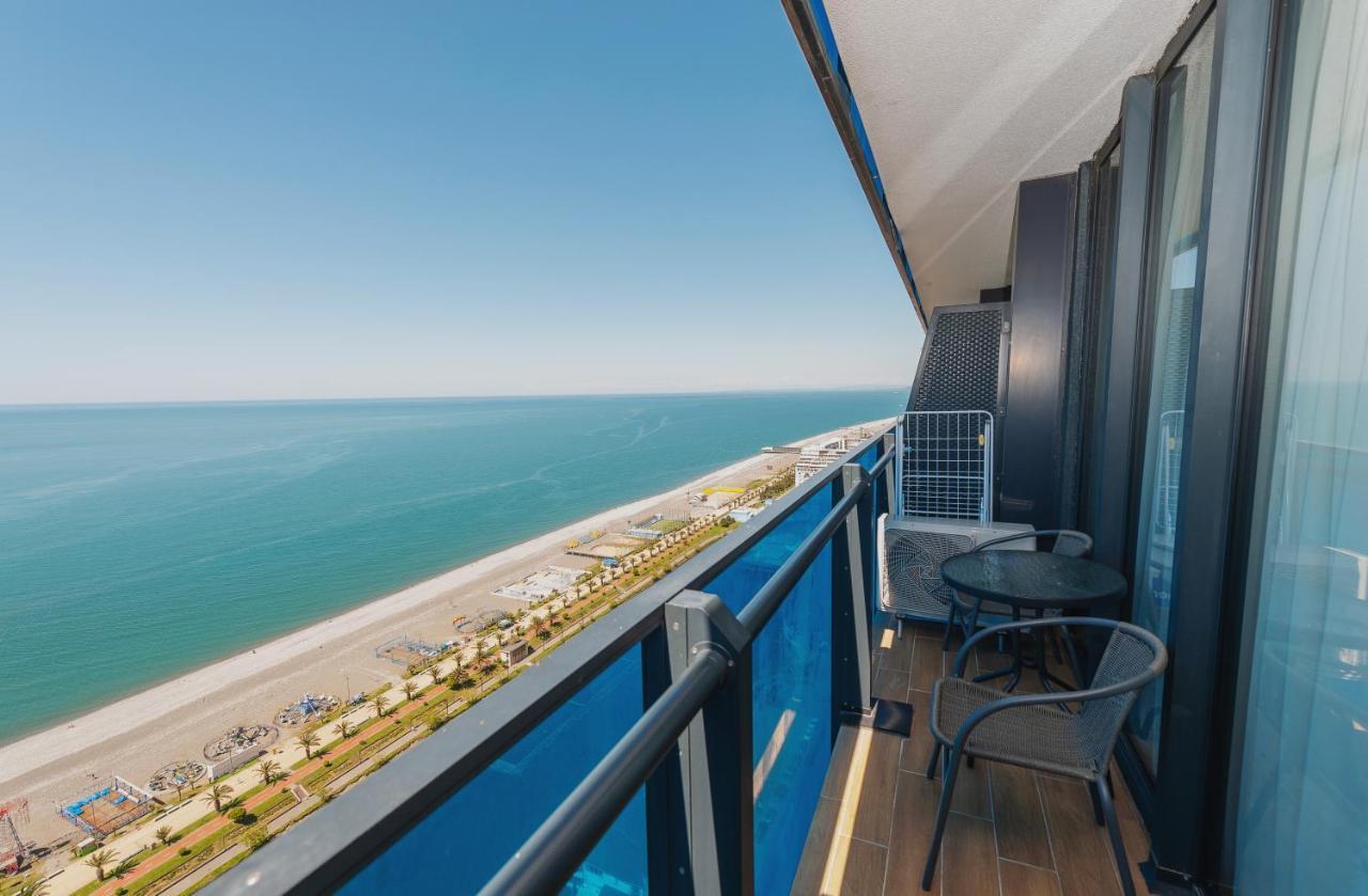 Orbi City Center Suite Μπατούμι Εξωτερικό φωτογραφία